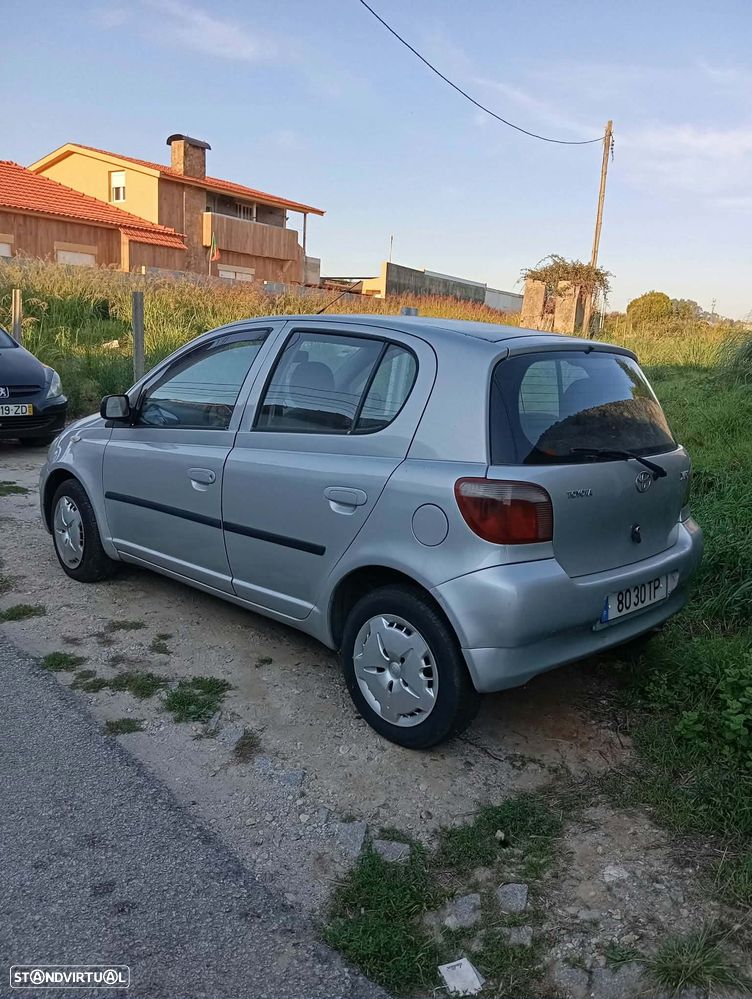 Toyota Yaris - 2