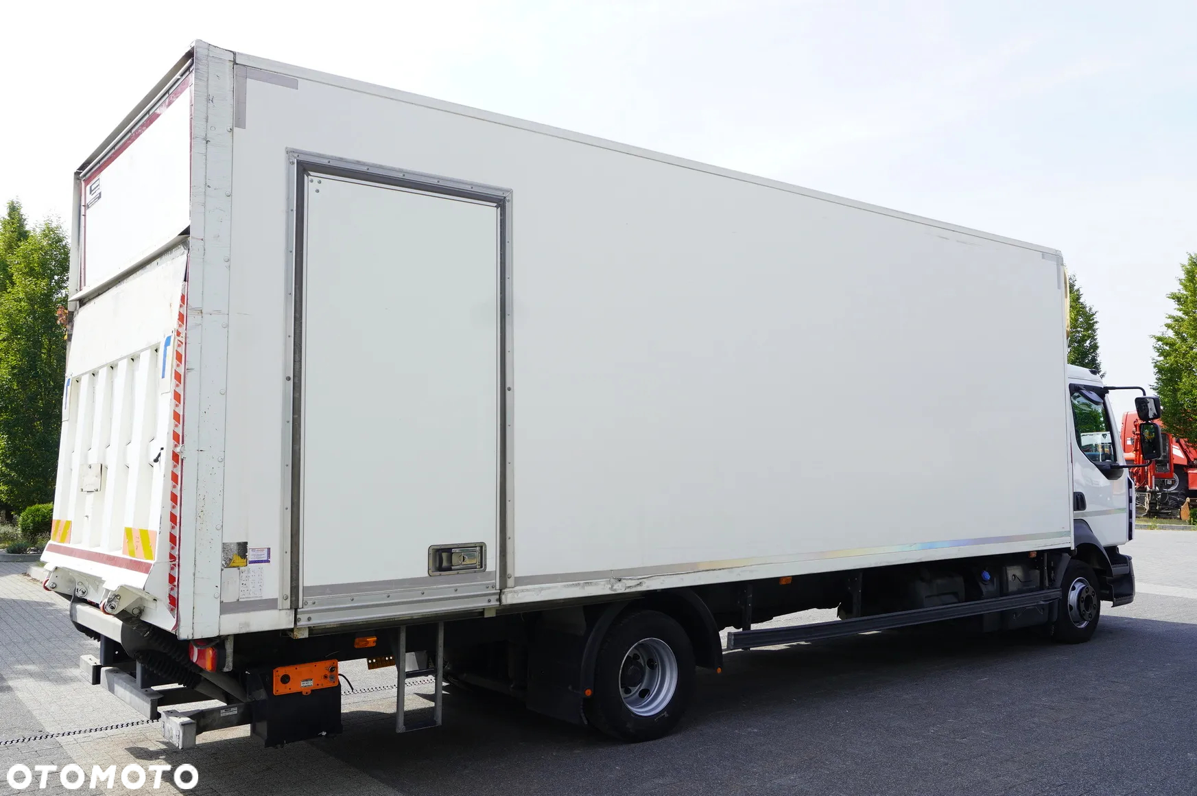 Renault D12 Euro 6 / 18 palet / Winda / r.2017 - 6