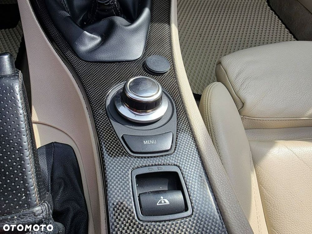 BMW Seria 3 320i Edition Exclusive - 33