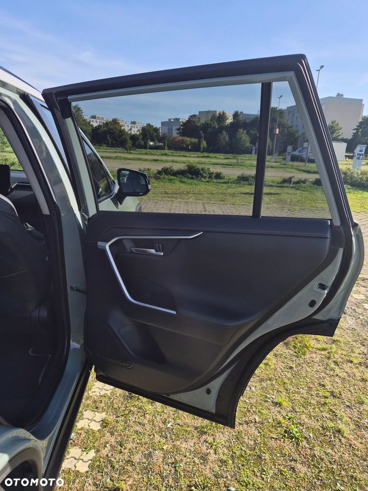 Toyota RAV4 - 12