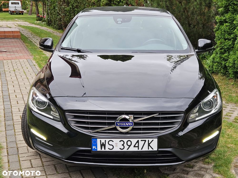 Volvo V60 T3 Momentum - 2