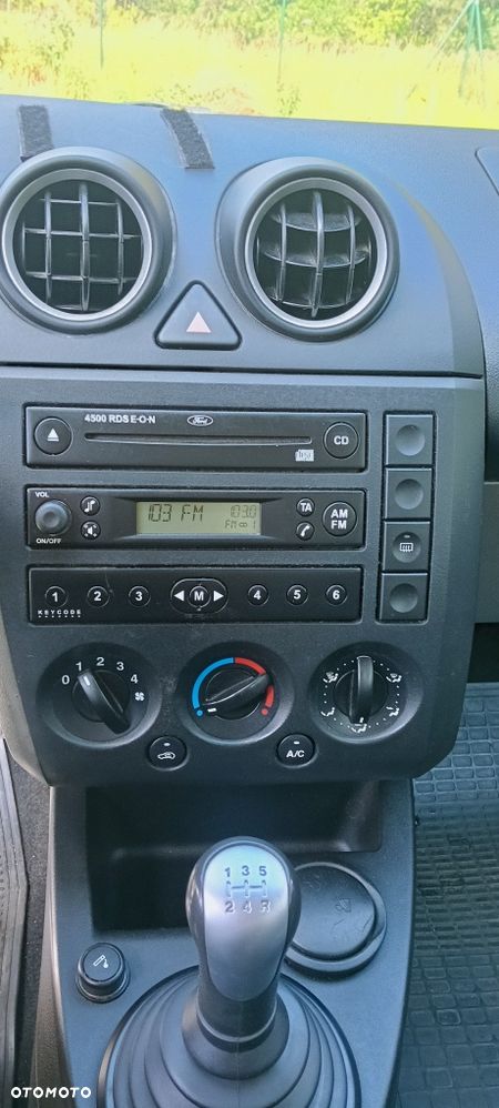 Ford Fiesta - 8