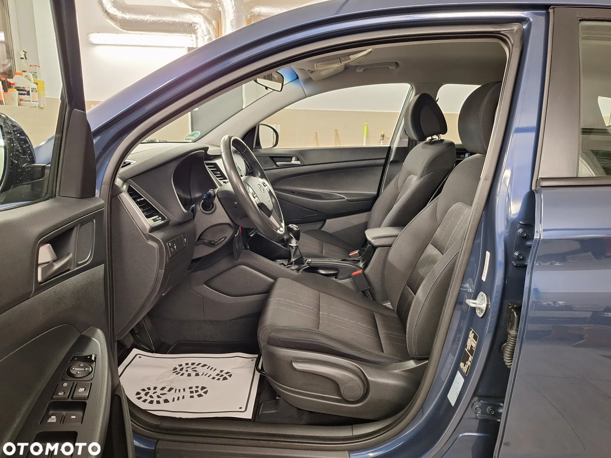 Hyundai Tucson blue 1.6 GDi 2WD Navi - 17