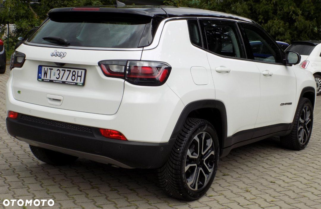 Jeep Compass - 4