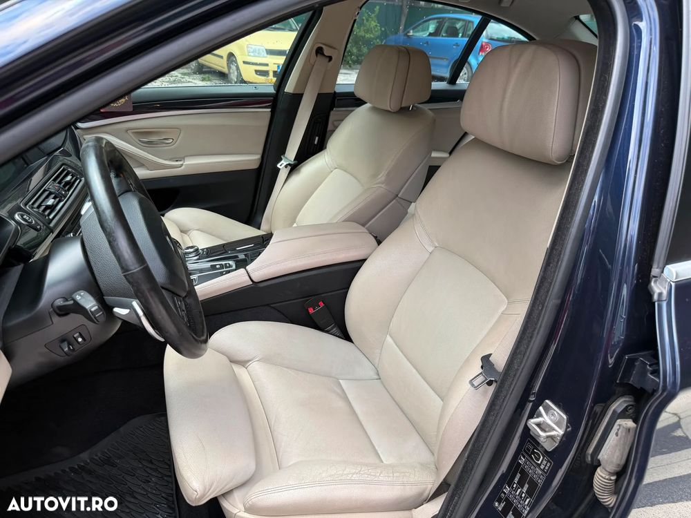 BMW Seria 5 525d xDrive - 15