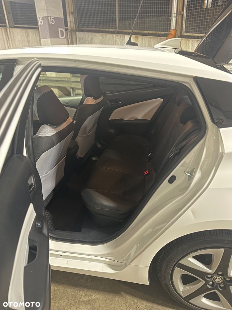 Toyota Prius 1.8 Hybrid Executive - 10