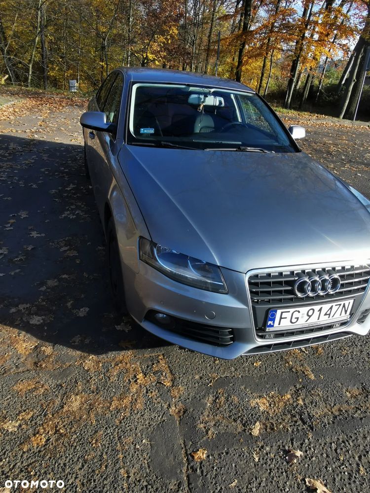 Audi A4 Limousine - 3