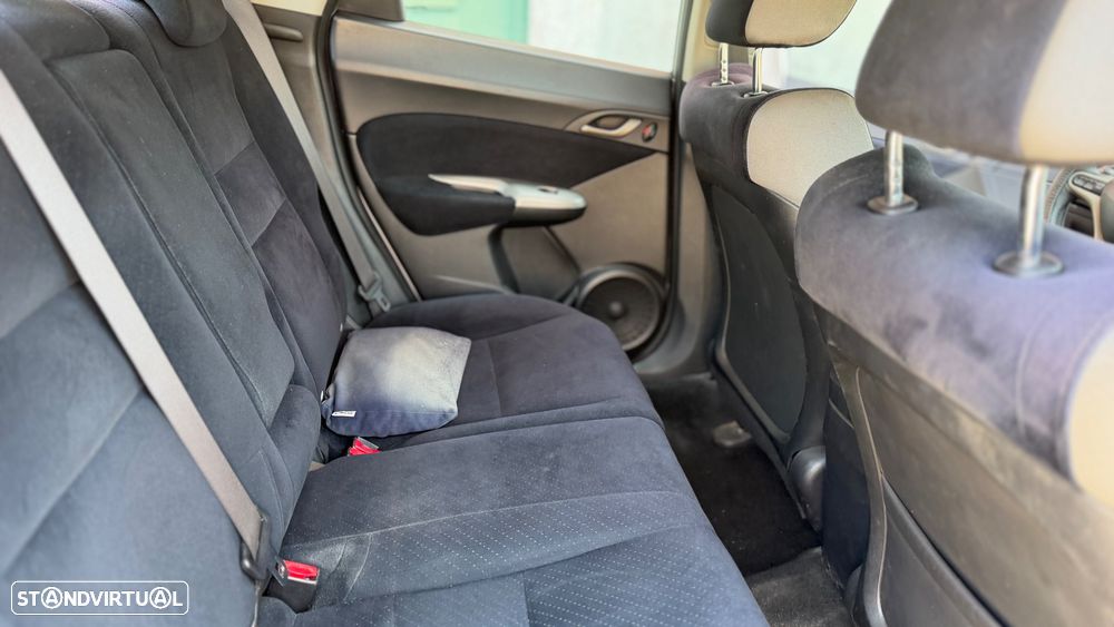 Honda Civic 1.4 Comfort - 11