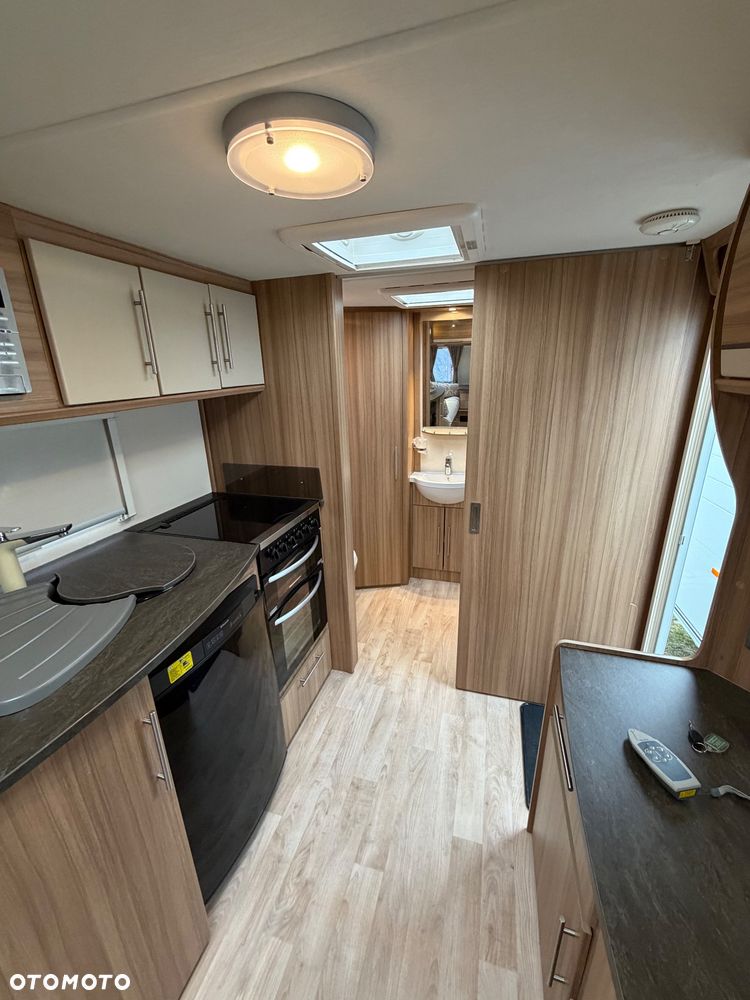 Lunar Quasar 462 - 21