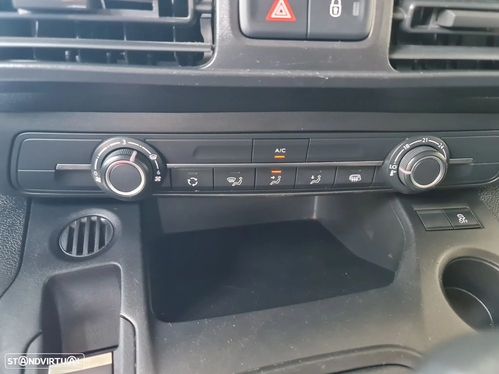 Citroën Berlingo Asphalt 1.6 HDi 100cv Câmara CarPlay IVA Dedutível - 23