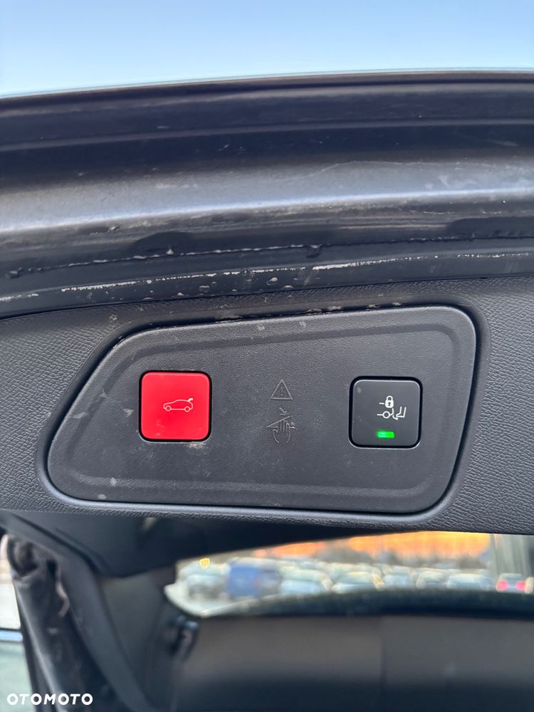 Peugeot 3008 BlueHDi 130 Stop & Start EAT8 Active - 23