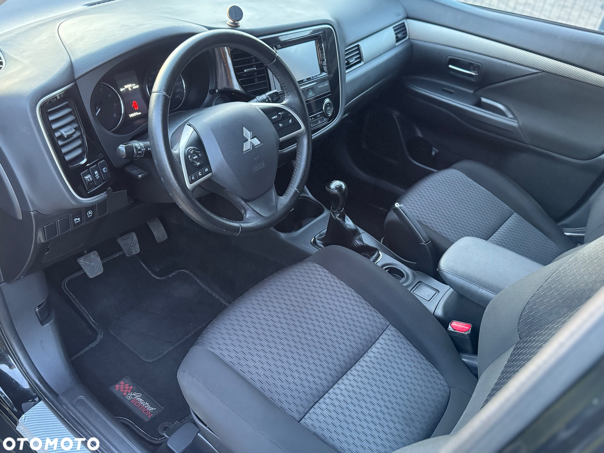 Mitsubishi Outlander 2.0 Intense 2WD - 20