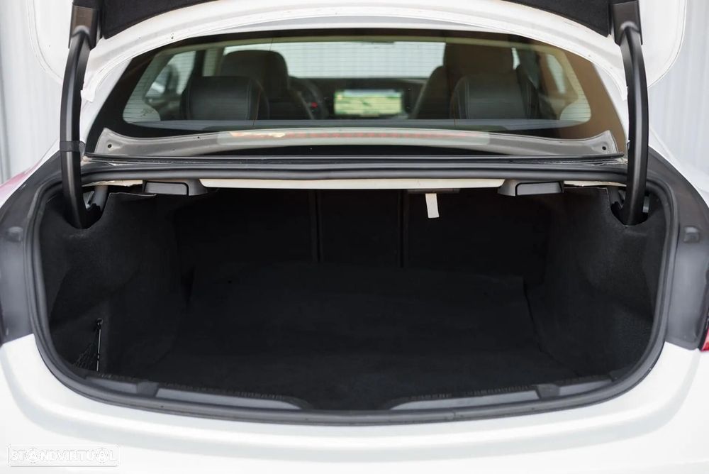 Mercedes-Benz E 220 d 9G-TRONIC Avantgarde - 15