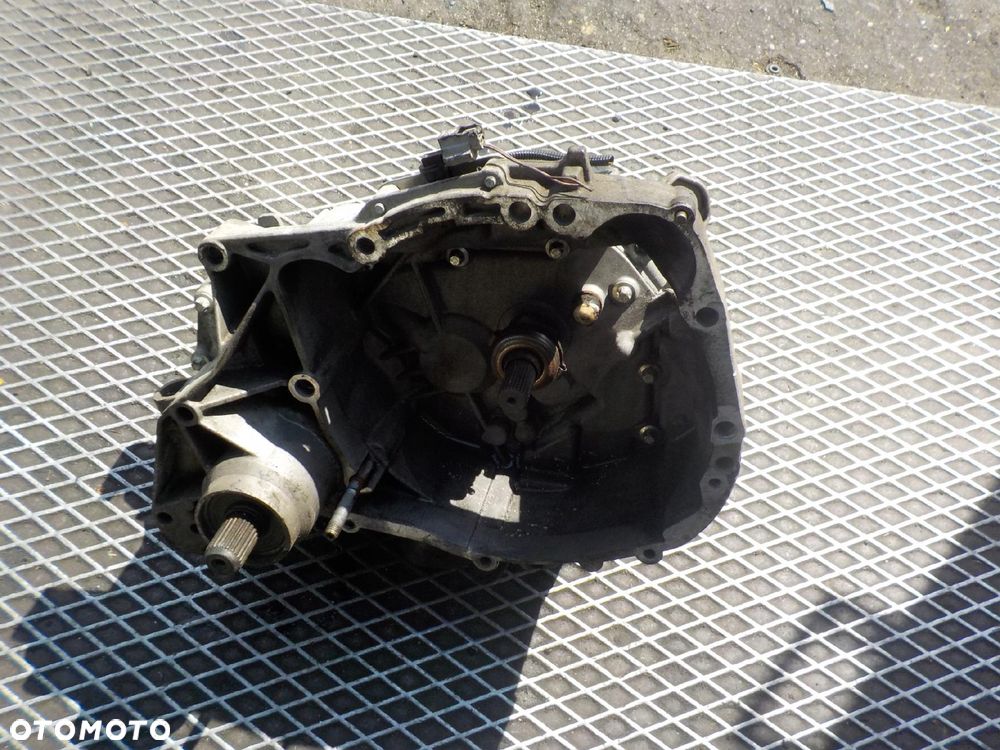 RENAULT TWINGO II 1.2 16V B SKRZYNIA BIEGÓW JB1525 - 1