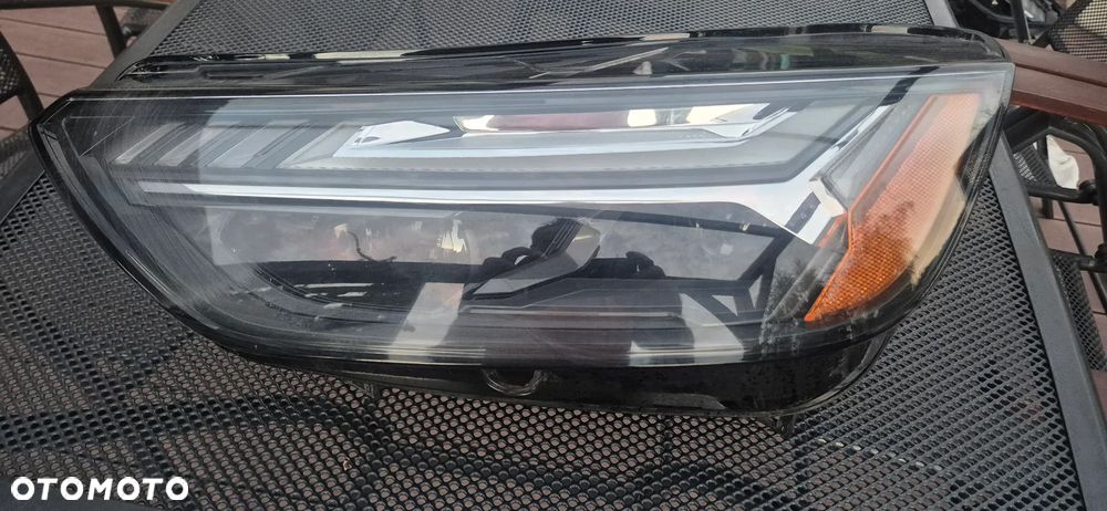 Lampa Matrix przód lewy Audi Q5 80A941035G - 1