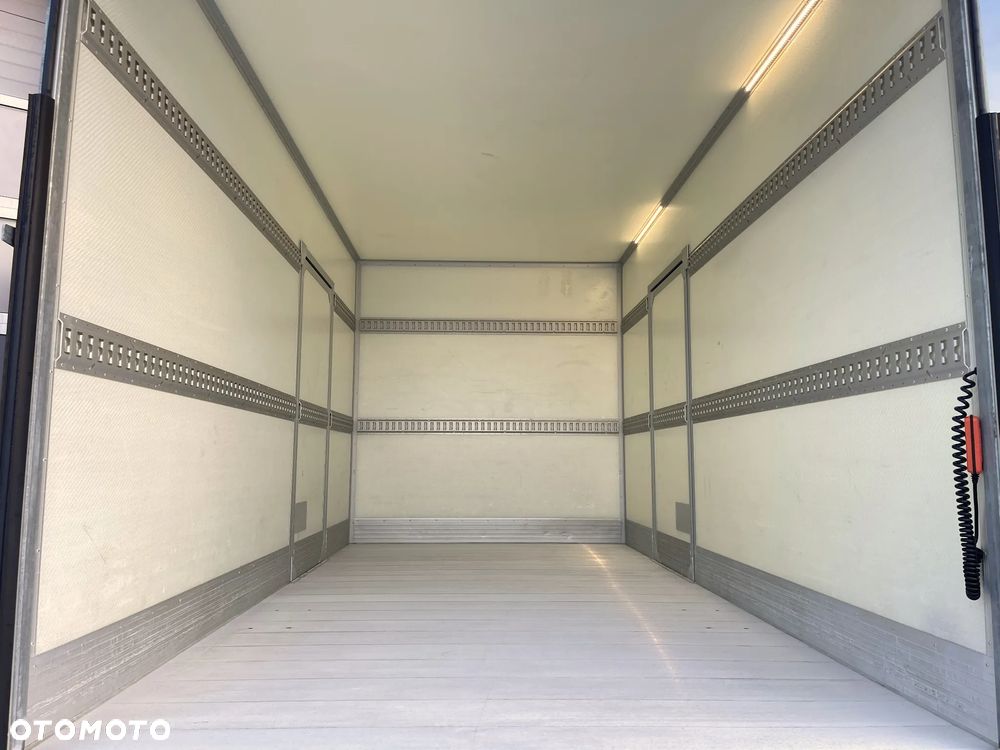 MAN TGE Winda 8-paletowy - 10