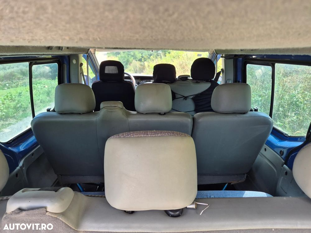 Renault Trafic - 16