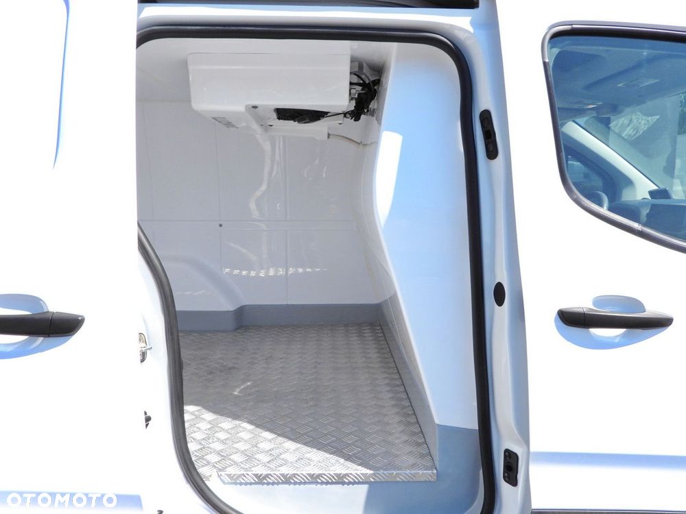 Toyota PROACE CITY  FURGON CHŁODNIA  -15*C ZASILANIE 230V TEMPOMAT KLIMATYZACJA  100KM - 23