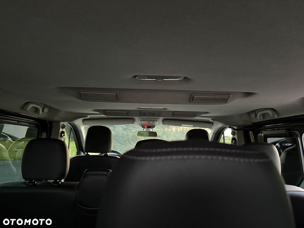 Opel Vivaro - 18
