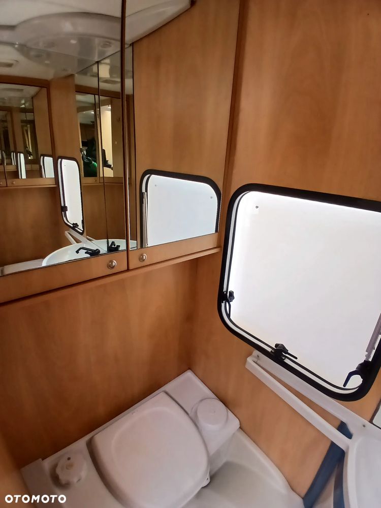 Burstner 480TK Łóżko  Piętrowe - 17