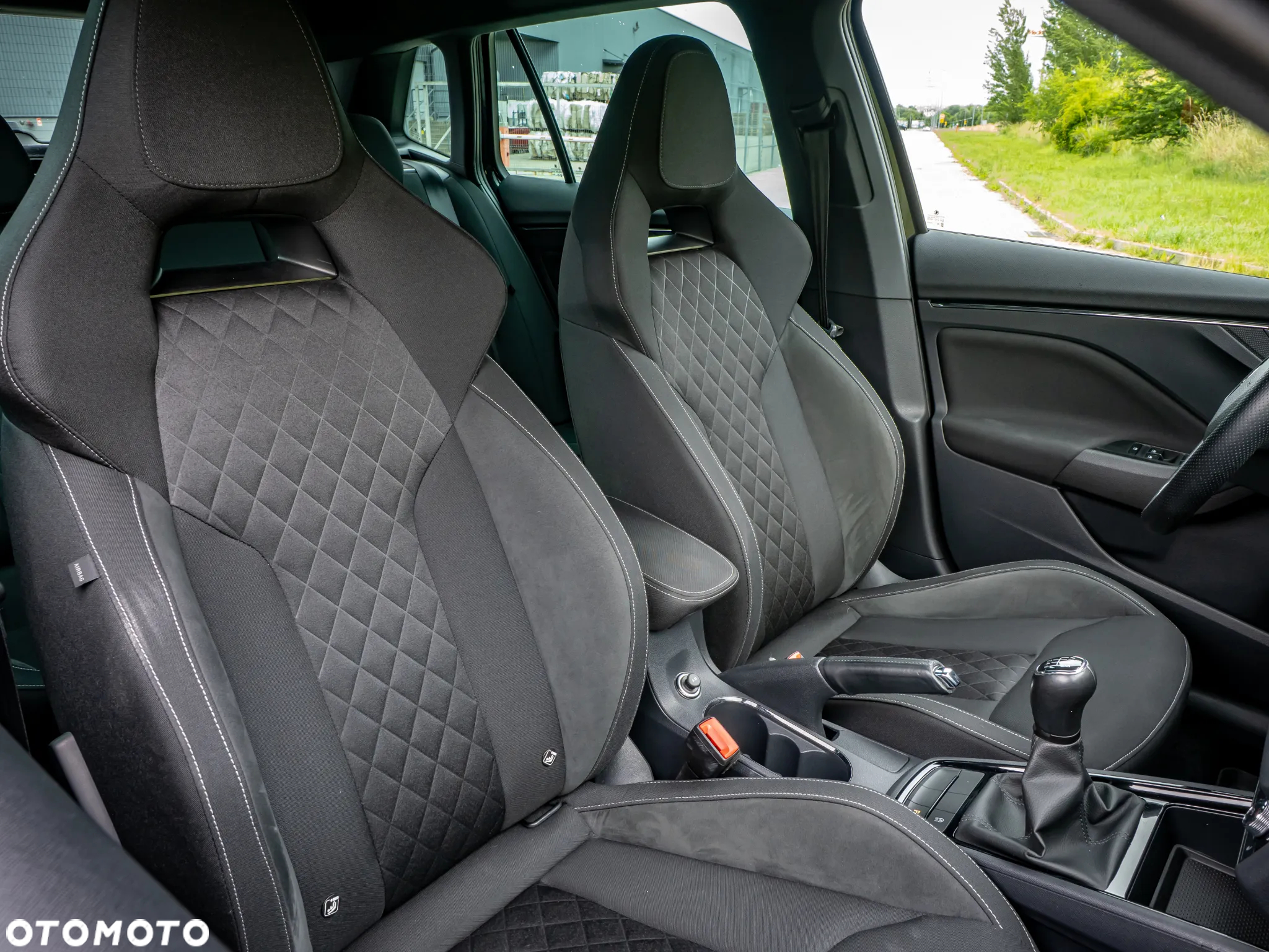 Skoda Kamiq 1.0 TSI Style - 36