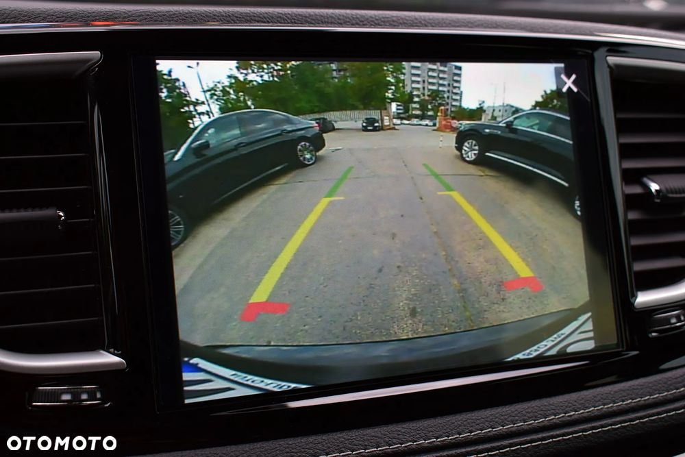 Chrysler Pacifica - 13