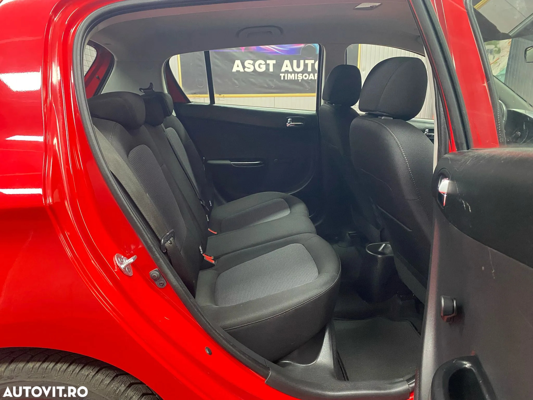 Hyundai i20 - 16