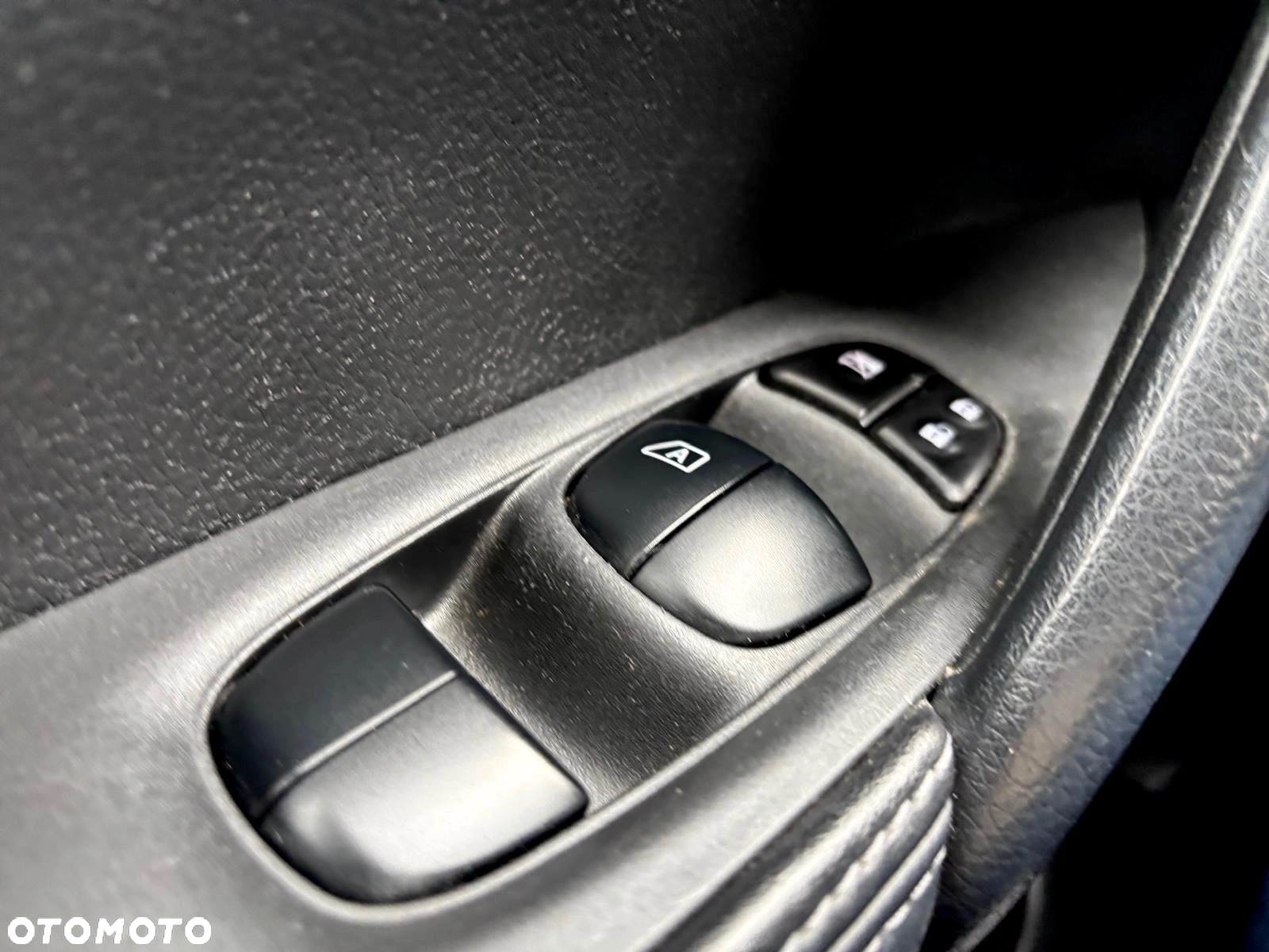Nissan Qashqai - 17