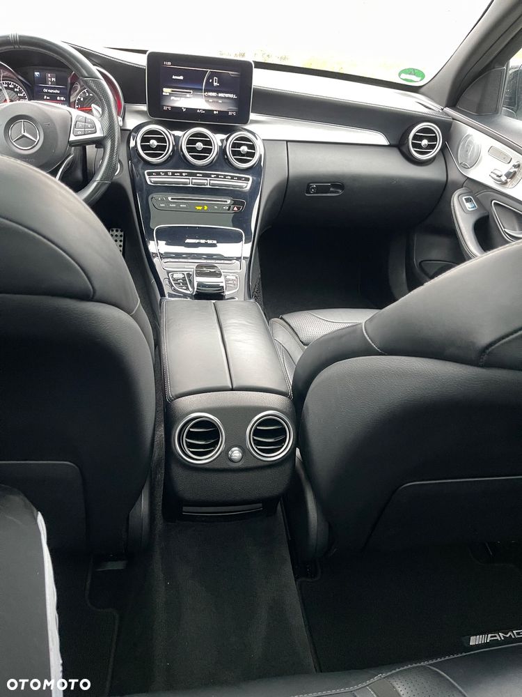 Mercedes-Benz Klasa C AMG 63 - 15