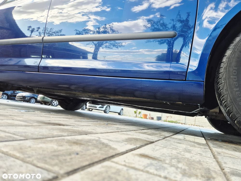 Volkswagen Golf Plus 1.6 Edition - 16