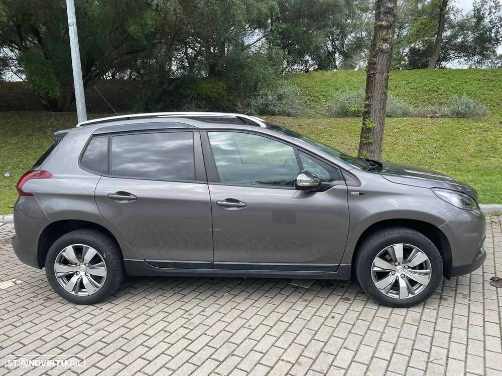Peugeot 2008 - 6