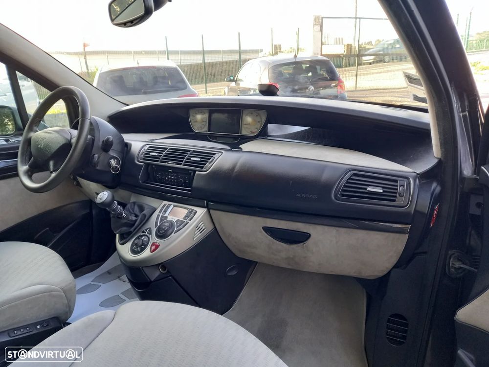 Peugeot 807 2.0 HDi Navteq - 29