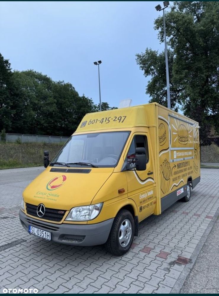 Mercedes-Benz Sprinter - 1