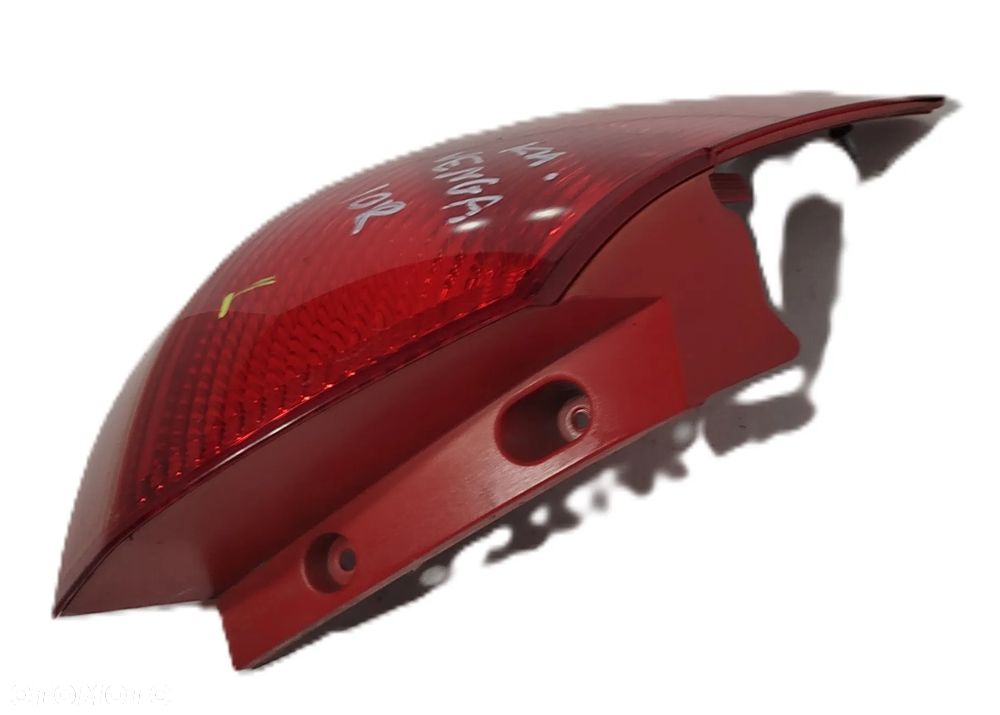 lampa lewa tylna tył KIA VENGA 09-14 - 2