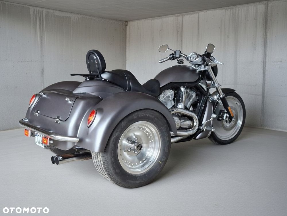 Harley-Davidson V-Rod Night Rod - 3
