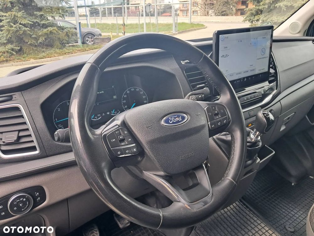 Ford Transit - 12