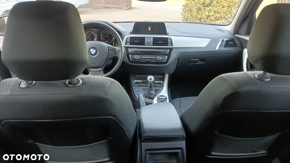 BMW Seria 1 116i Edition Metropolitan - 19