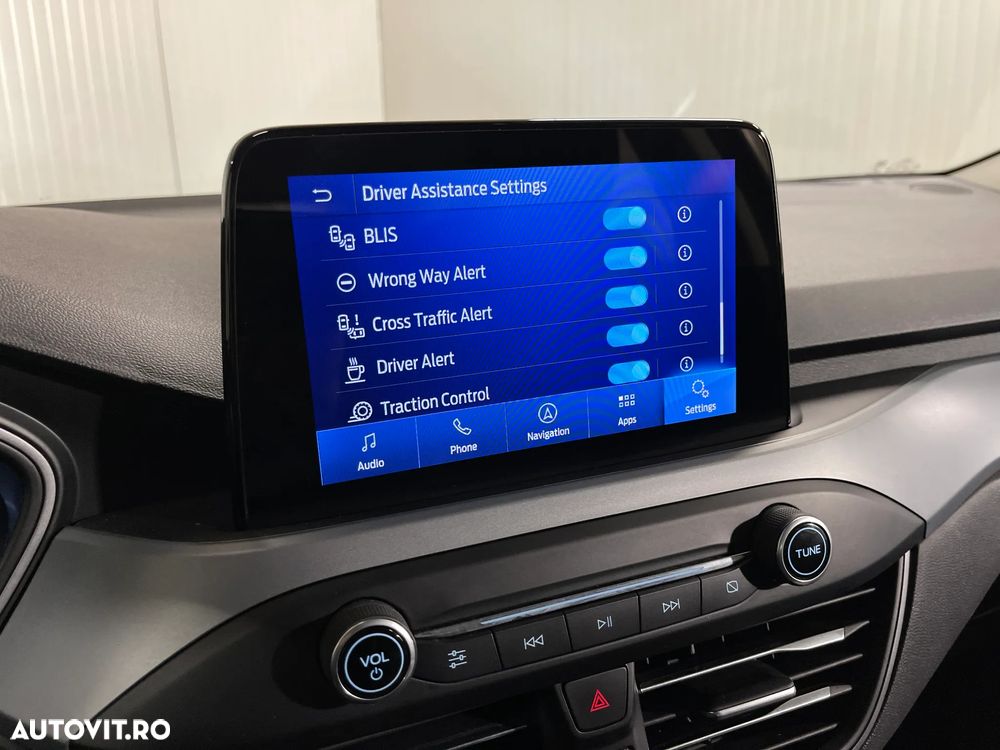 Ford Focus 1.5 EcoBlue Start-Stopp-System Aut. TITANIUM - 19