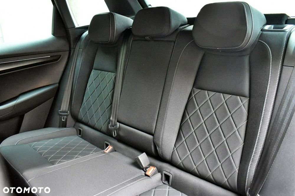 Skoda Karoq 2.0 TSI 4x4 Sportline DSG - 13