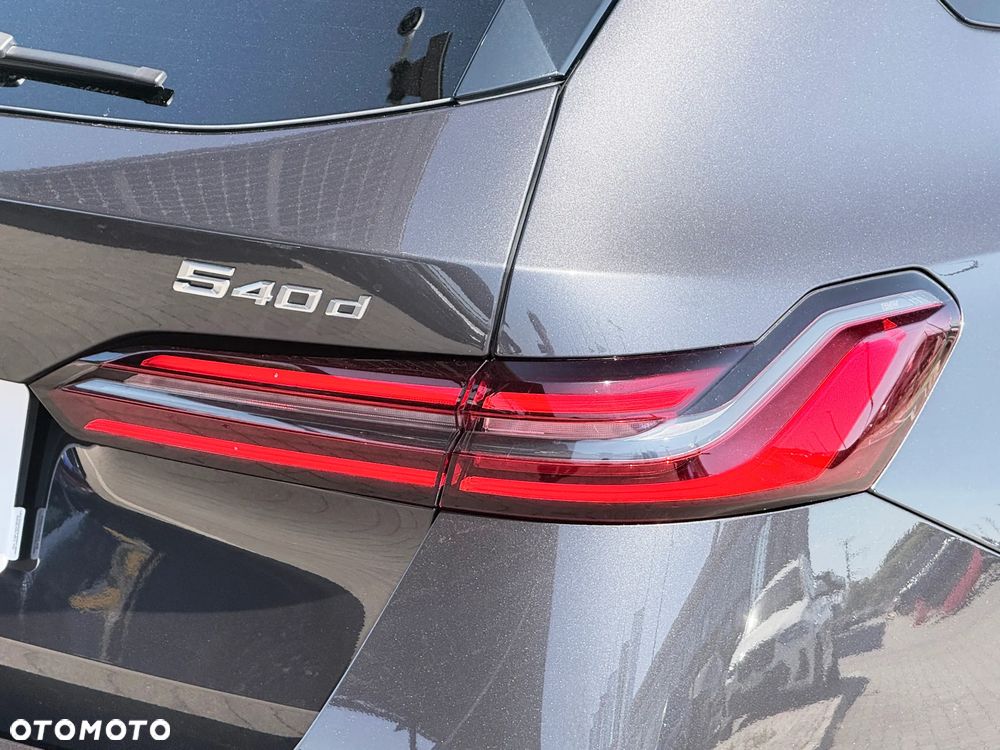 BMW Seria 5 540d xDrive - 10