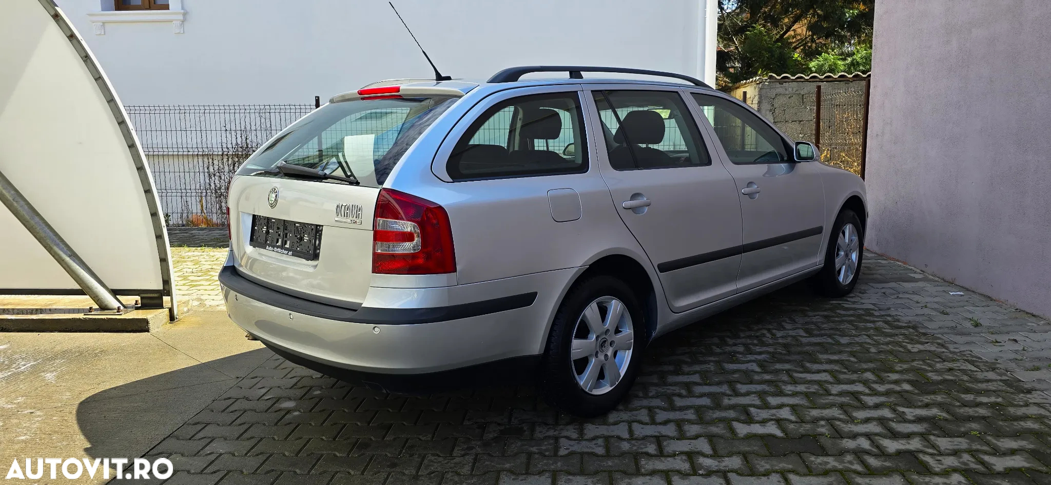 Skoda Octavia 2.0 TDI DSG Edition 100 - 3
