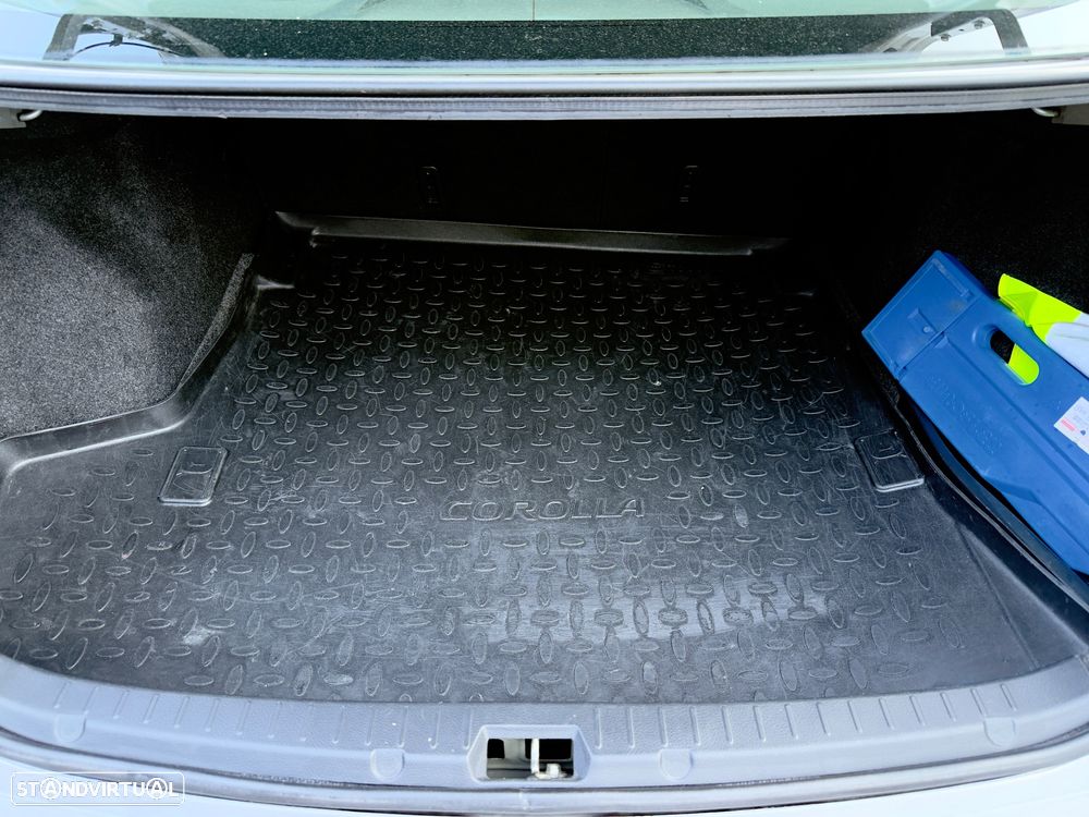 Toyota Corolla 1.4 D-4D - 33