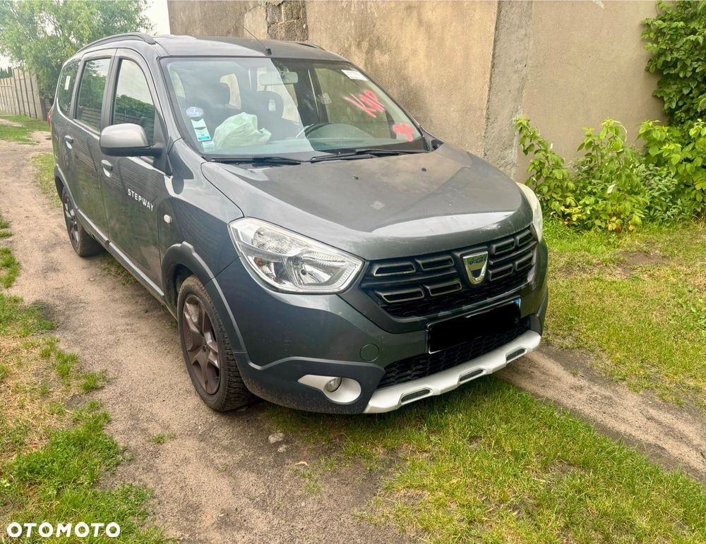 Dacia Lodgy TCe 115 Stepway - 1