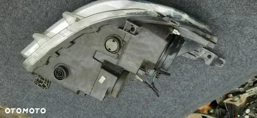 Peugeot 301 Reflektor Lampa przód lewa Europa 9675139080 90014421- LAMPY TYLNE - Lewa 9678542780 Prawa 9678542580 - 4