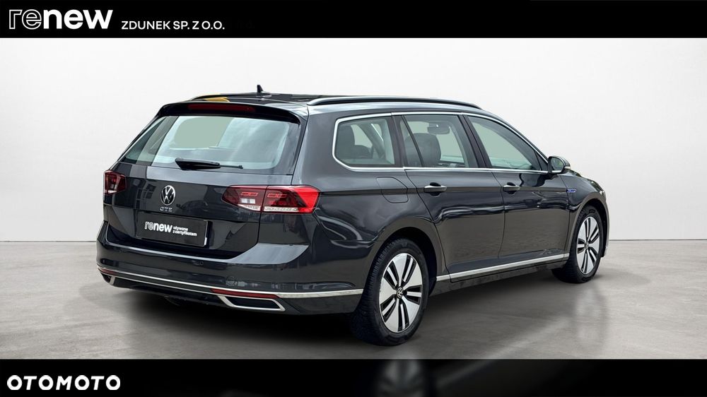 Volkswagen Passat - 5