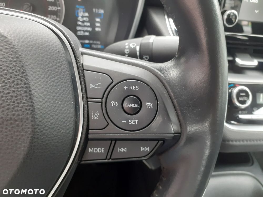 Toyota Corolla - 13