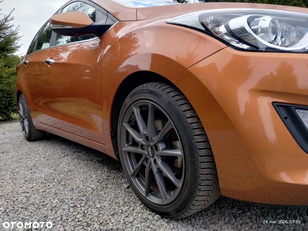 Hyundai i30 blue Kombi 1.6 GDi Trend - 2