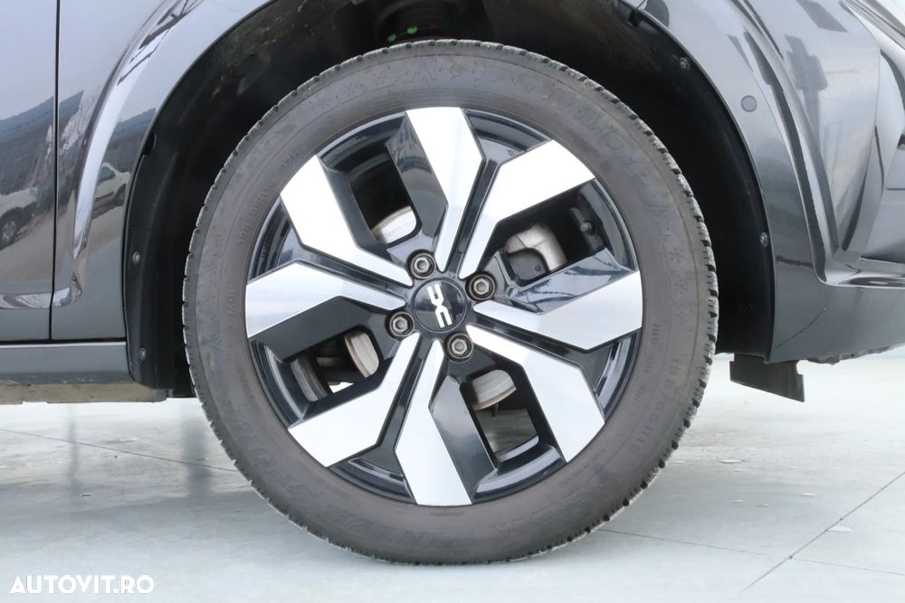 Dacia Logan TCe 90 MT6 Journey - 6