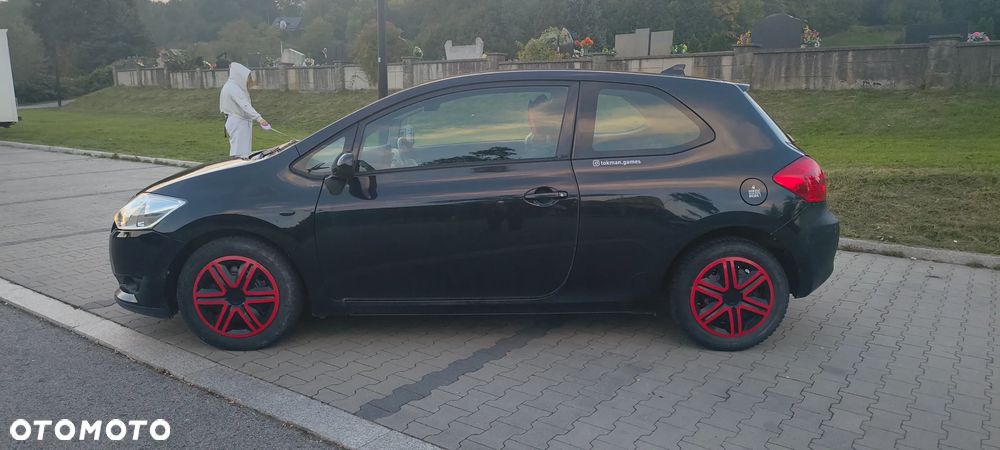 Toyota Auris 1.6 VVT-i Sol - 2