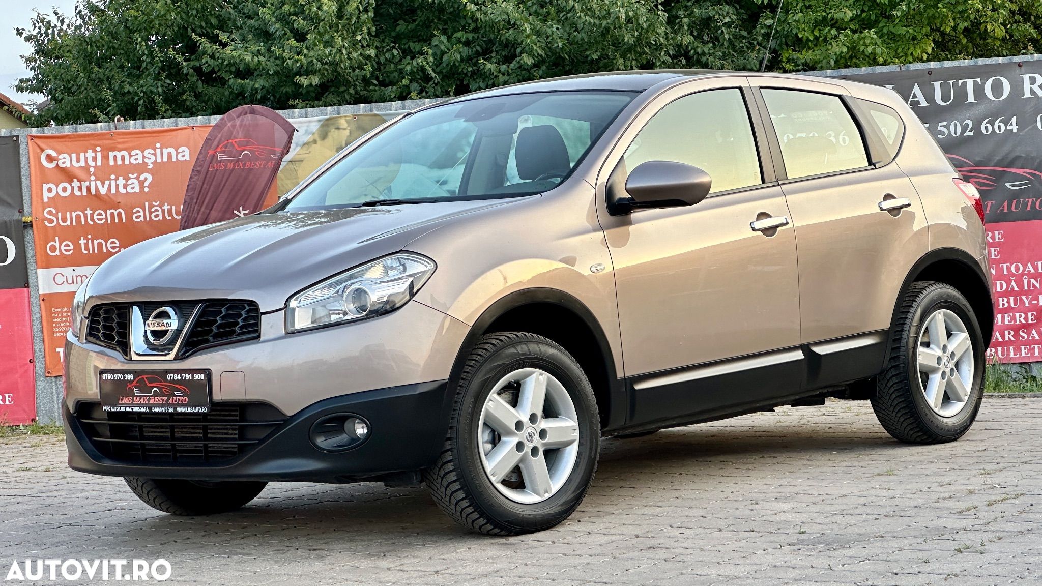 Nissan Qashqai - 1